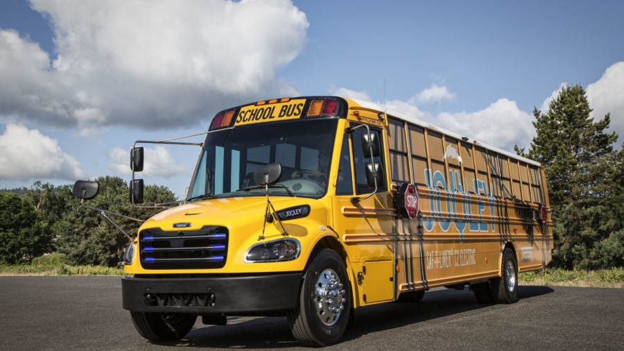 Thomas Built Buses Saf-T Liner "Jouley" 

Thomas Built Buses Saf-T Liner "Jouley"