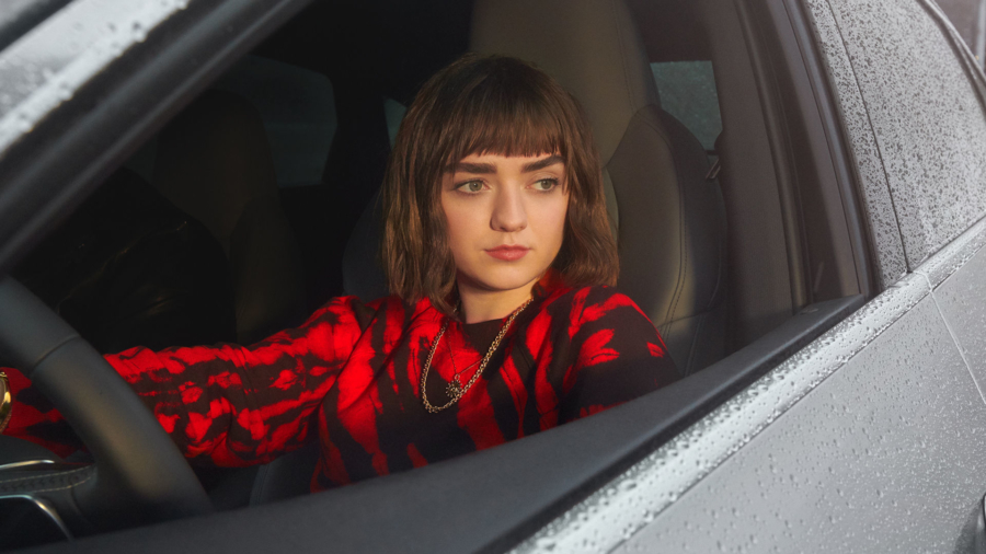 Maisie Williams spielt für Audi die Eiskönigin.