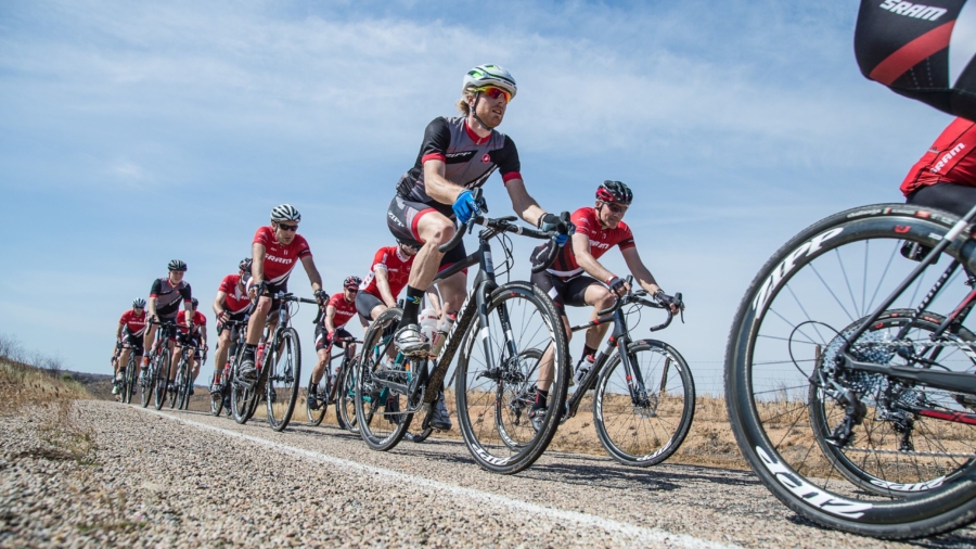 nebeneinander Fahrradfahrer Radfahrer