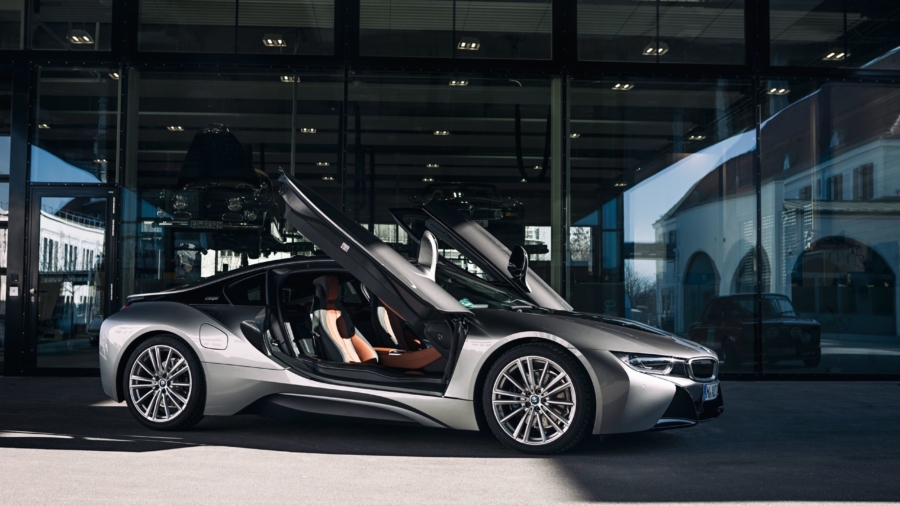 BMW i8