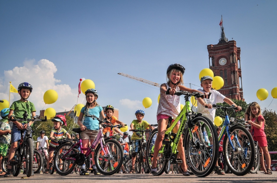 Kidical mass Fahrraddemo