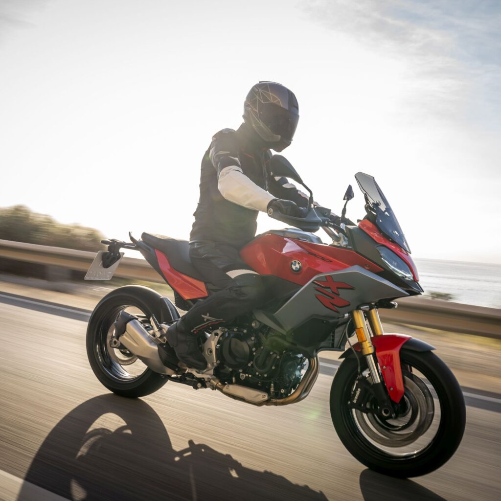 BMW F 900 XR: Das Bike mit den guten Manieren BMW F 900 XR: Das Bike mit den guten Manieren