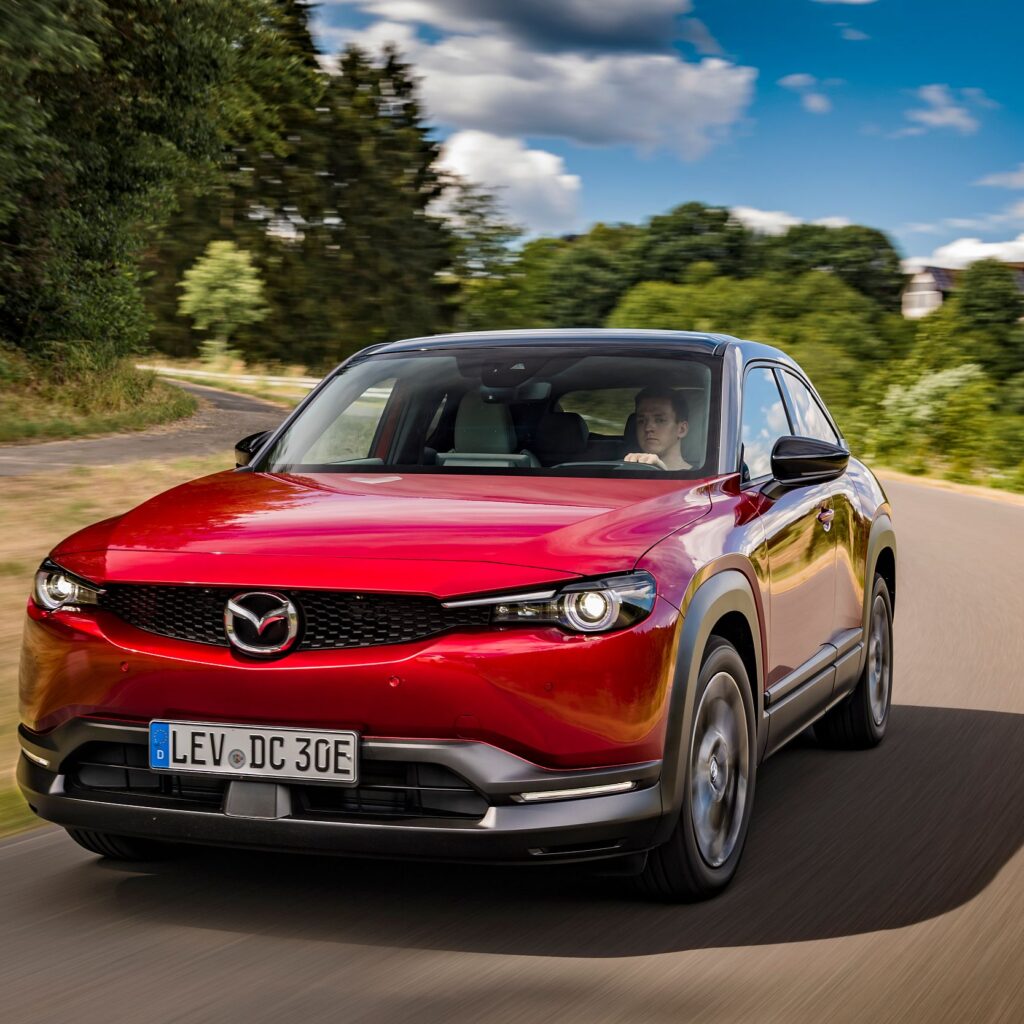 Mazda stellt sein erstes Elektroauto vor Mazda stellt sein erstes Elektroauto vor
