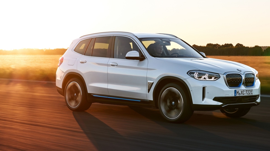 BMW iX3