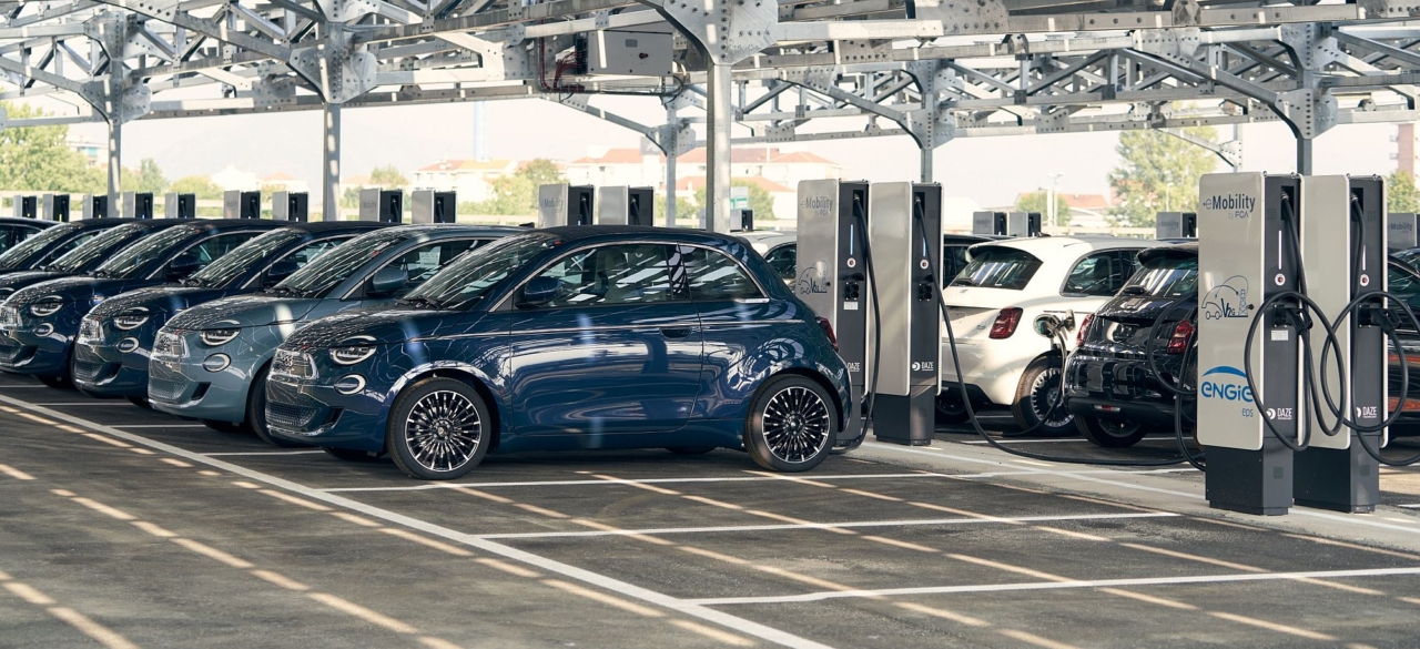 Zulassungen: Elektroantriebe 2020 auf dem Vormarsch Zulassungen: Elektroantriebe 2020 auf dem Vormarsch