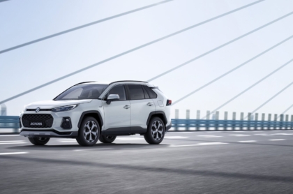 Suzuki bringt mit dem Across sein erstes SUV mit Plug-in-Hybrid