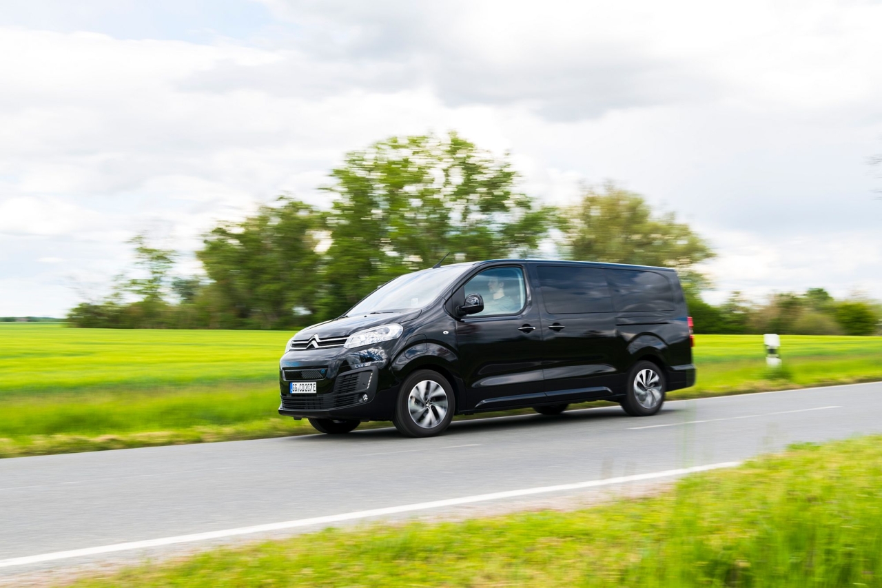 Citroen e-Spacetourer: Allein auf weiter Flur Citroen e-Spacetourer: Allein auf weiter Flur