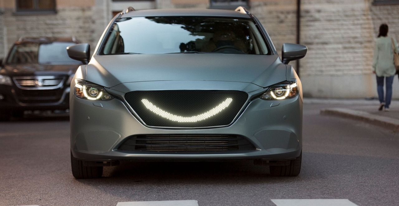 Mit Roboterautos kommunizieren Mit Roboterautos kommunizieren