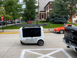 Automobilzulieferer Magna entwickelt einen autonomen Lieferroboter für die letzte Meile