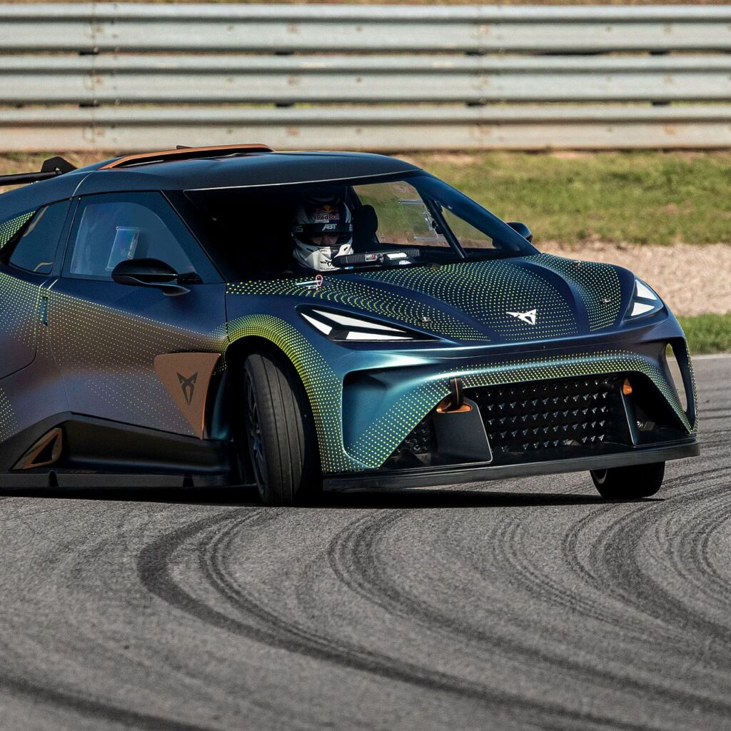 Eine besondere Testfahrt: Urban Rebel Racing Concept Eine besondere Testfahrt: Urban Rebel Racing Concept