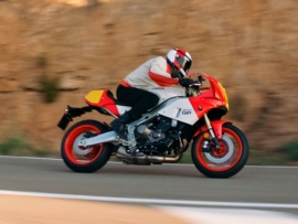 Yamaha XSR900