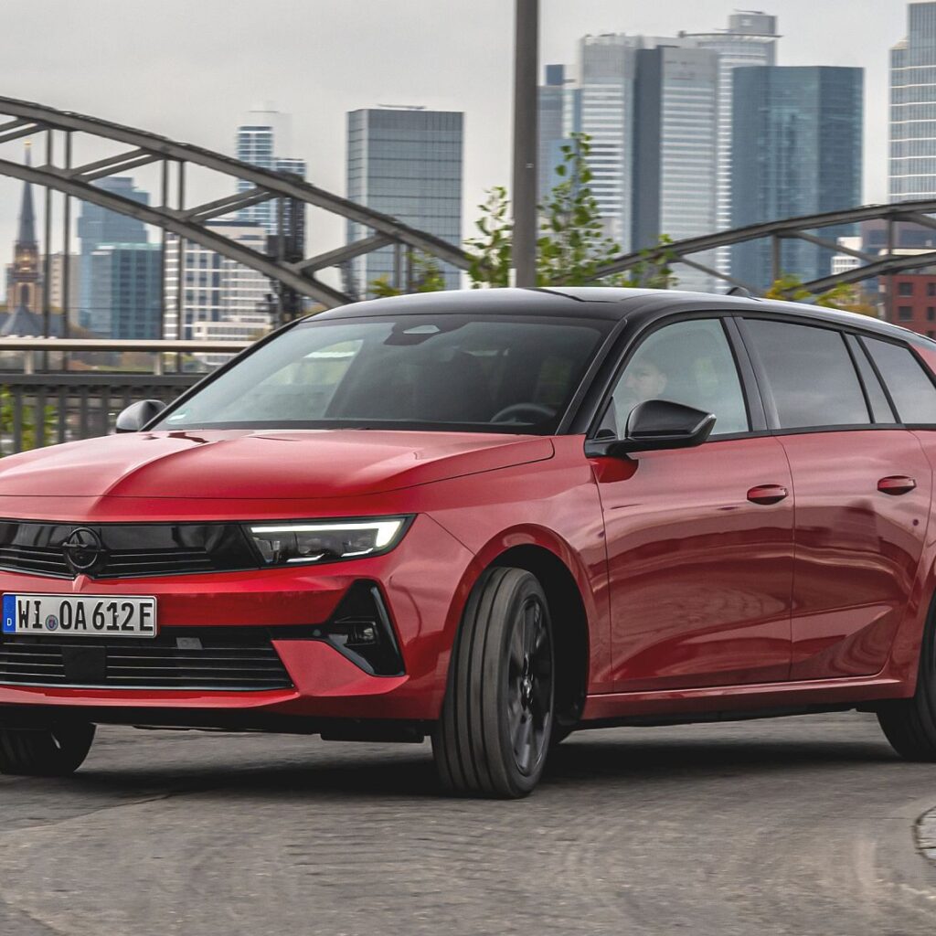 Astra Electric Sports Tourer: Mehr Platz im Stromer Astra Electric Sports Tourer: Mehr Platz im Stromer