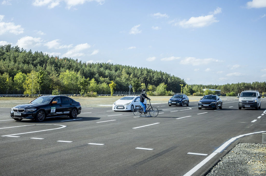 Die Dekra will das Geschäft mit dem autonomen Fahren ausbauen.