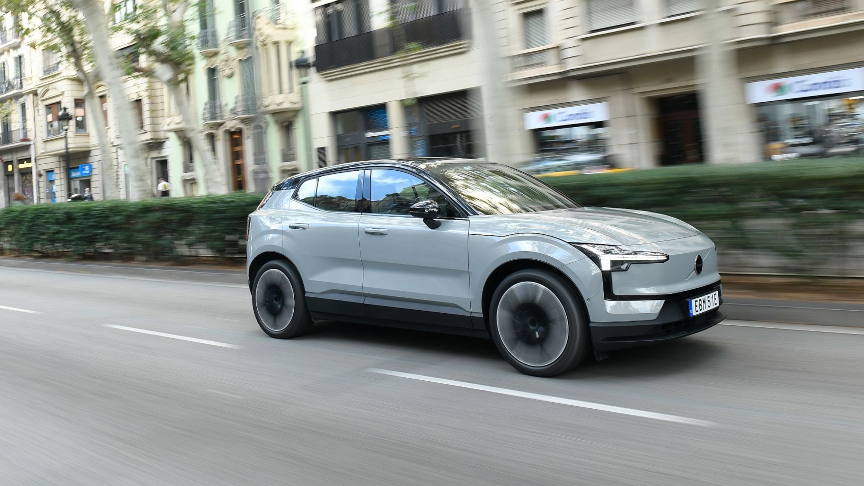 Volvo_EX30