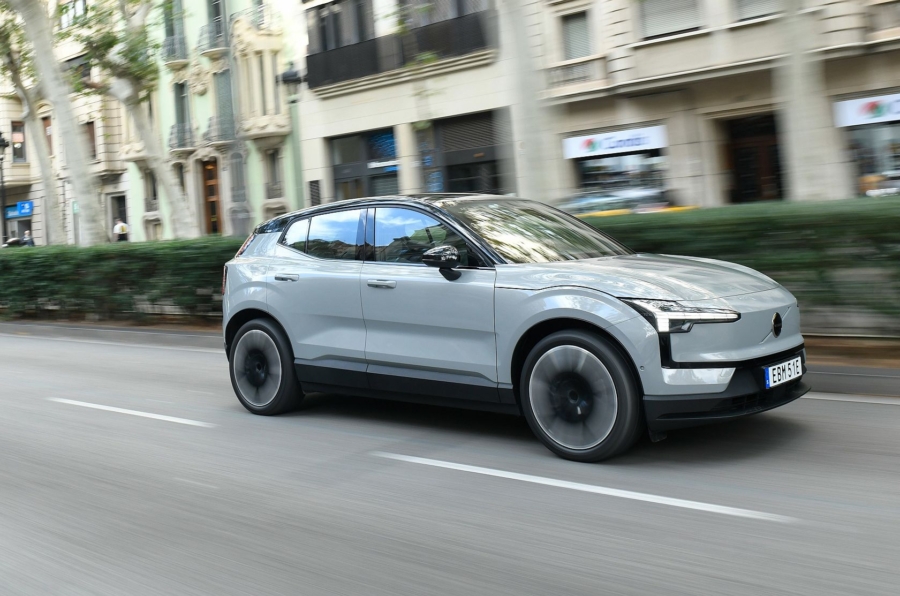 Volvo_EX30