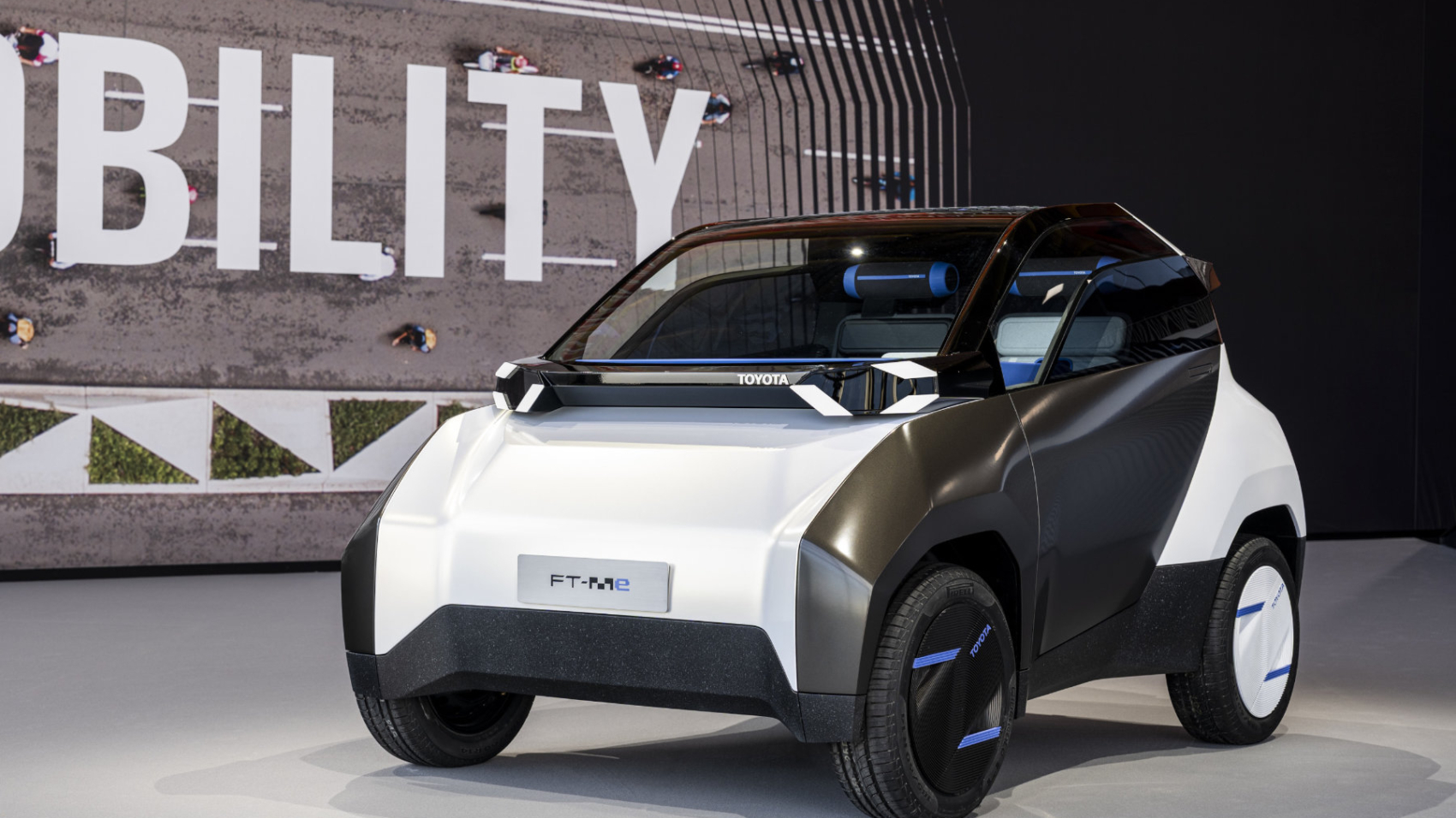 Mit dem FT-Me zeigt Toyota ein Micromobil, welches künftig in der Leichtbauklasse L6e antreten könnte. Foto: Toyota