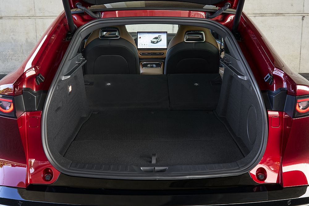 Mazda6e