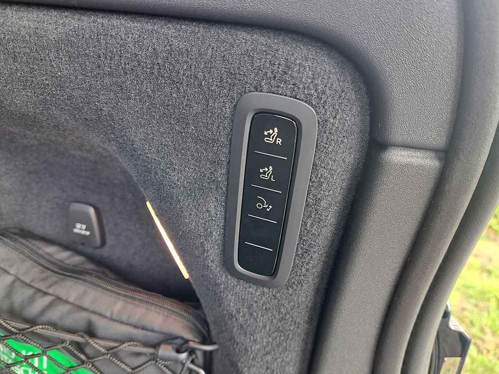 Volvo EX90