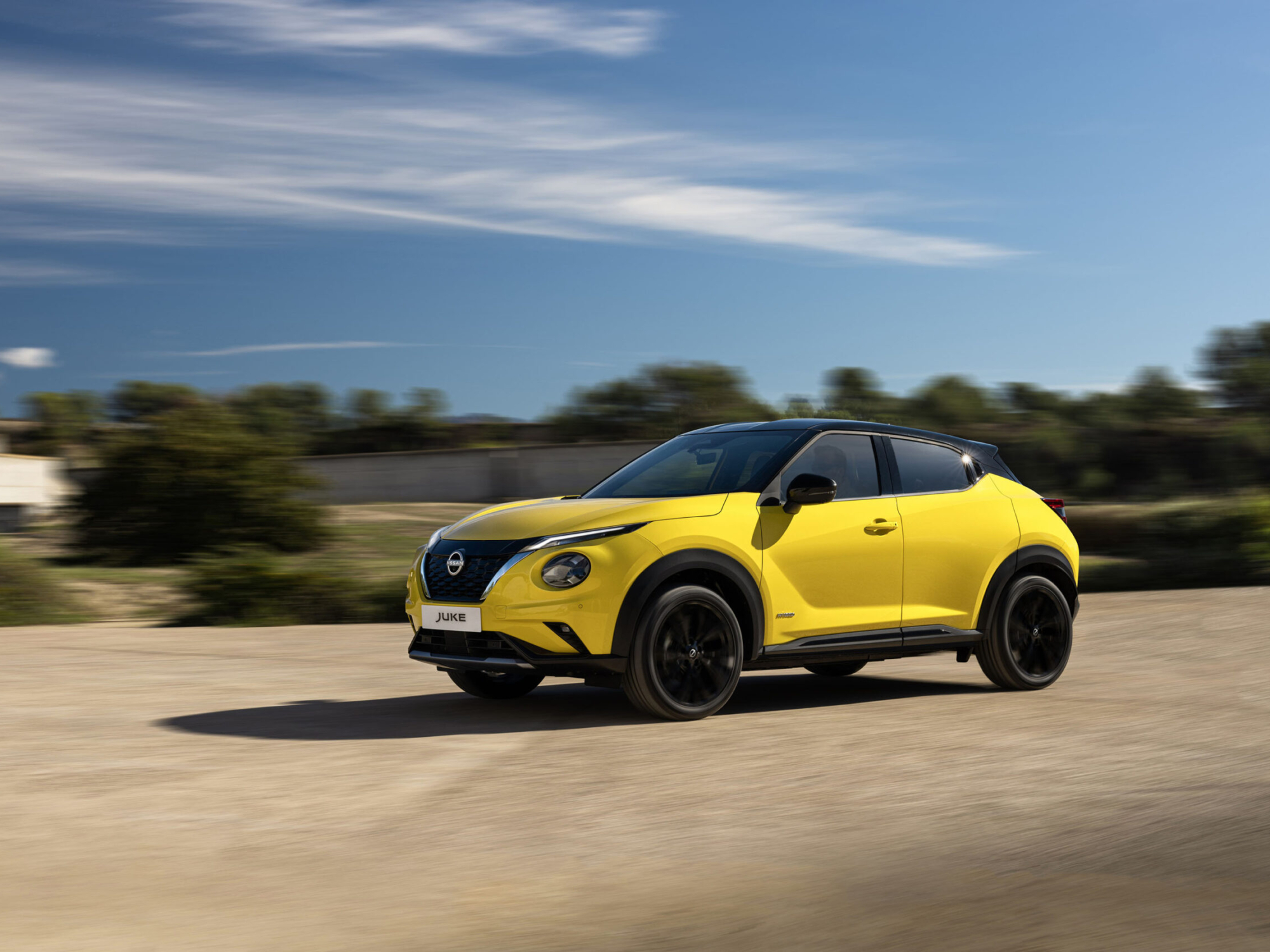 Vor allem in der gelb-schwarzen Lackierung ist der Nissan Juke ein Hingucker. Foto: Nissan