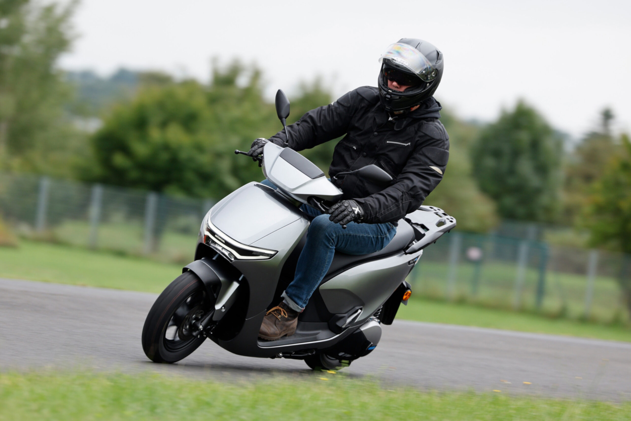 Unterwegs mit Hondas CUV e: Unterwegs mit Hondas CUV e: