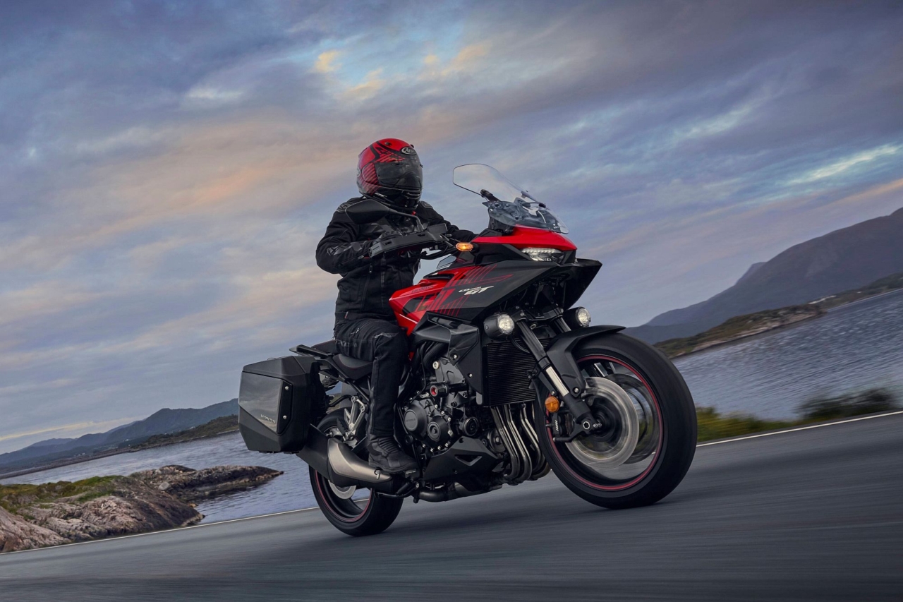 Honda CB 1000 GT: Fireblade für die längere Tour