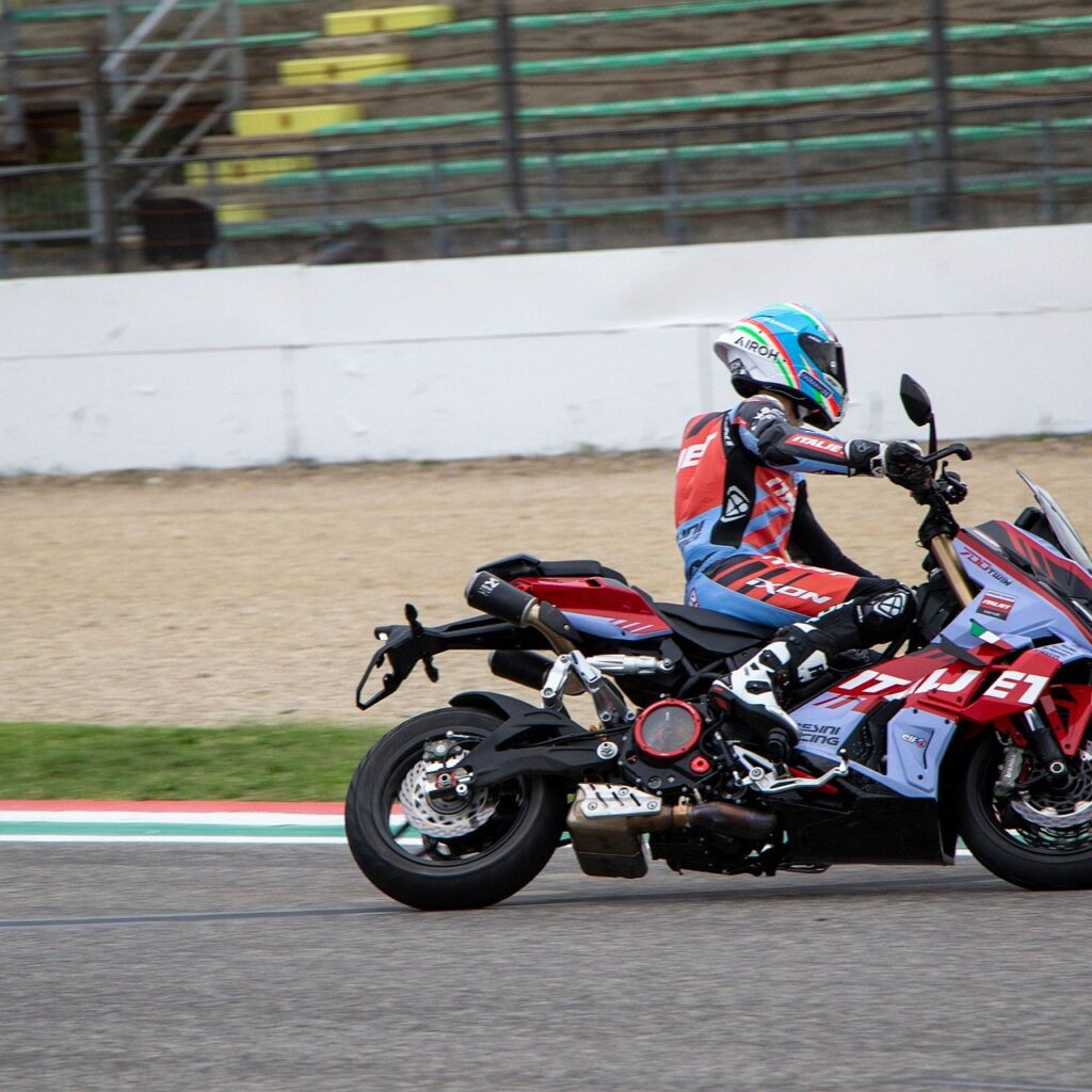 Italjet Dragster 700: Motorrad oder Roller?