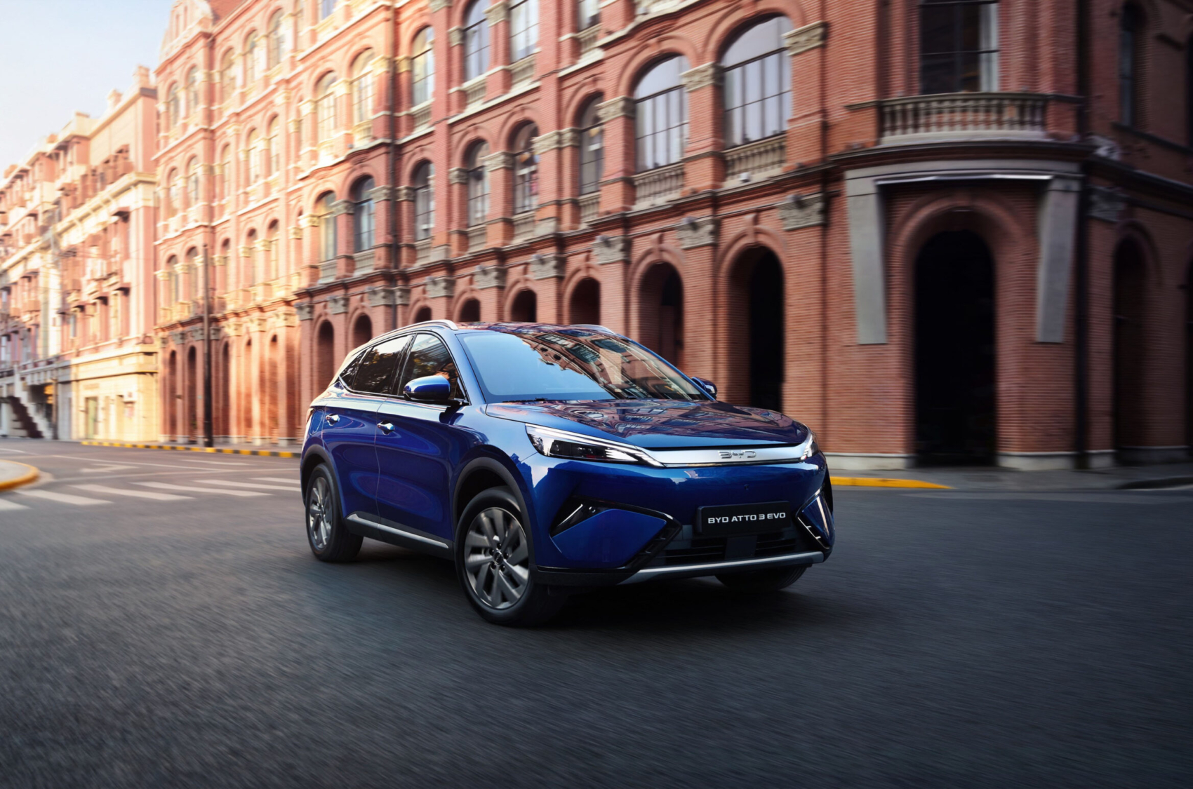 Den BYD Atto 3 Evo gibt es in sechs Lackfarben – hier ist es Atlantis Blue – und mit zwei Innenraumfarben. Foto: BVD