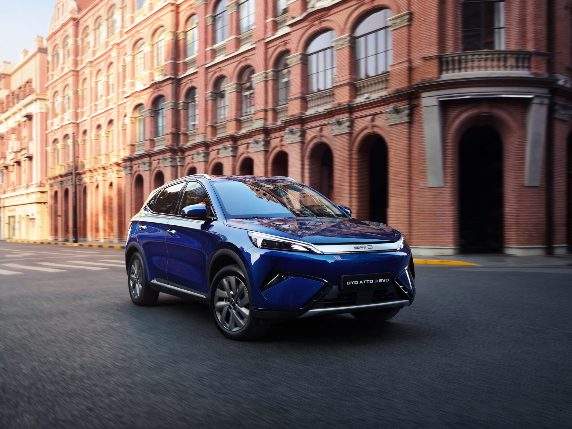 Den BYD Atto 3 Evo gibt es in sechs Lackfarben – hier ist es Atlantis Blue – und mit zwei Innenraumfarben. Foto: BVD