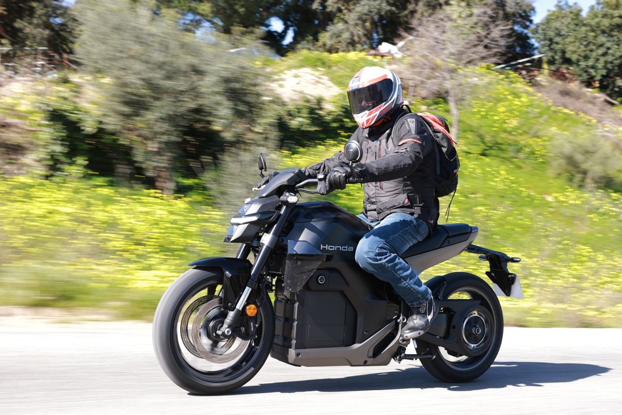 Honda WN7: Stromer für den Spaß