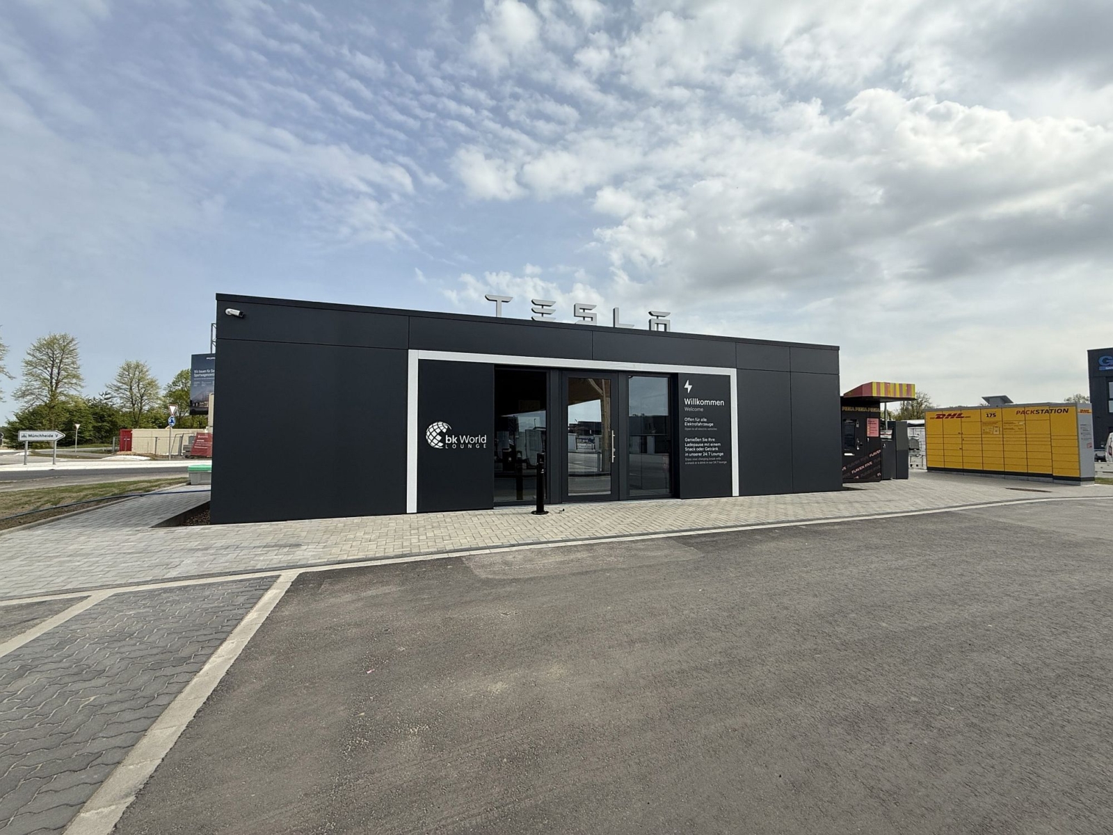 BK World eröffnet Ladehub mit 50 Ladepunkten