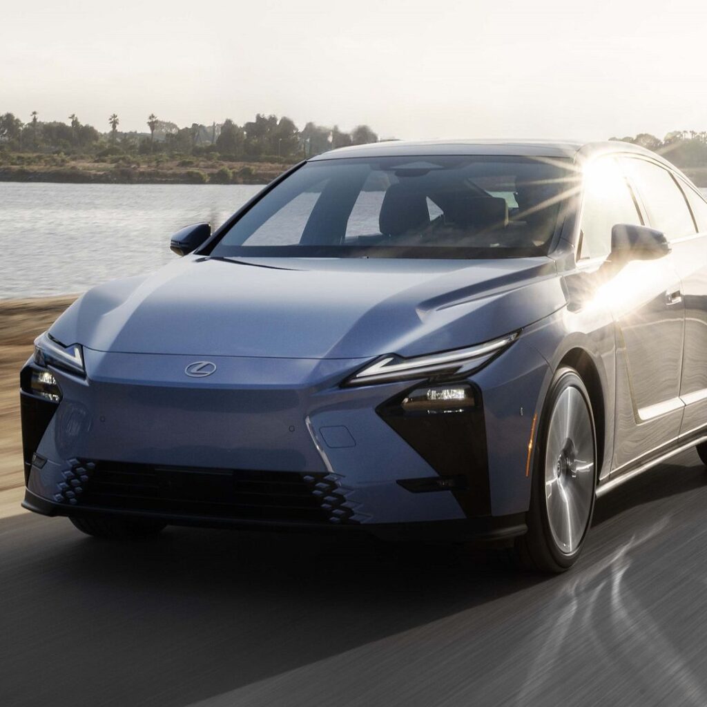 Lexus ES 350e/500e: Nun auch elektrisch