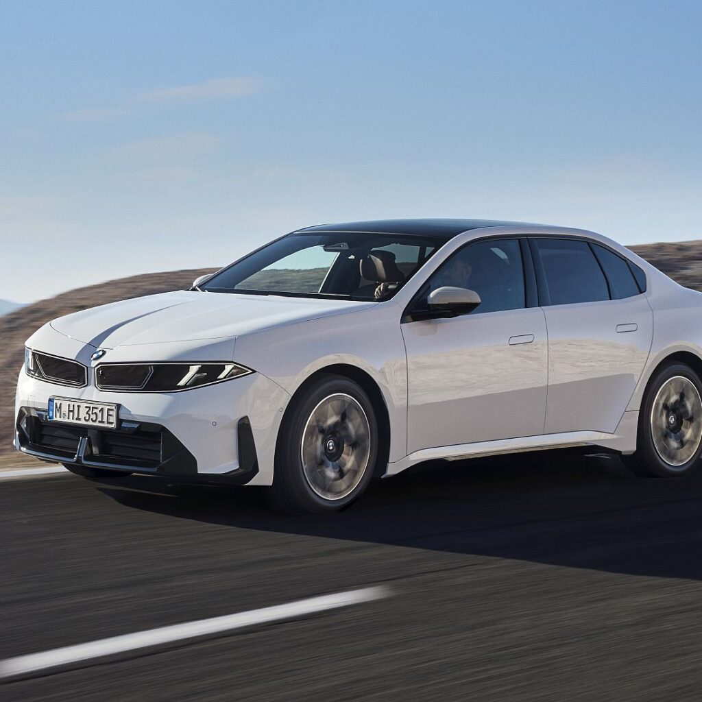 BMW i3: 900 Kilometer Reichweite