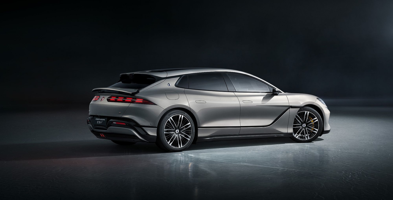 Eine erste Testfahrt im Denza Z9 GT