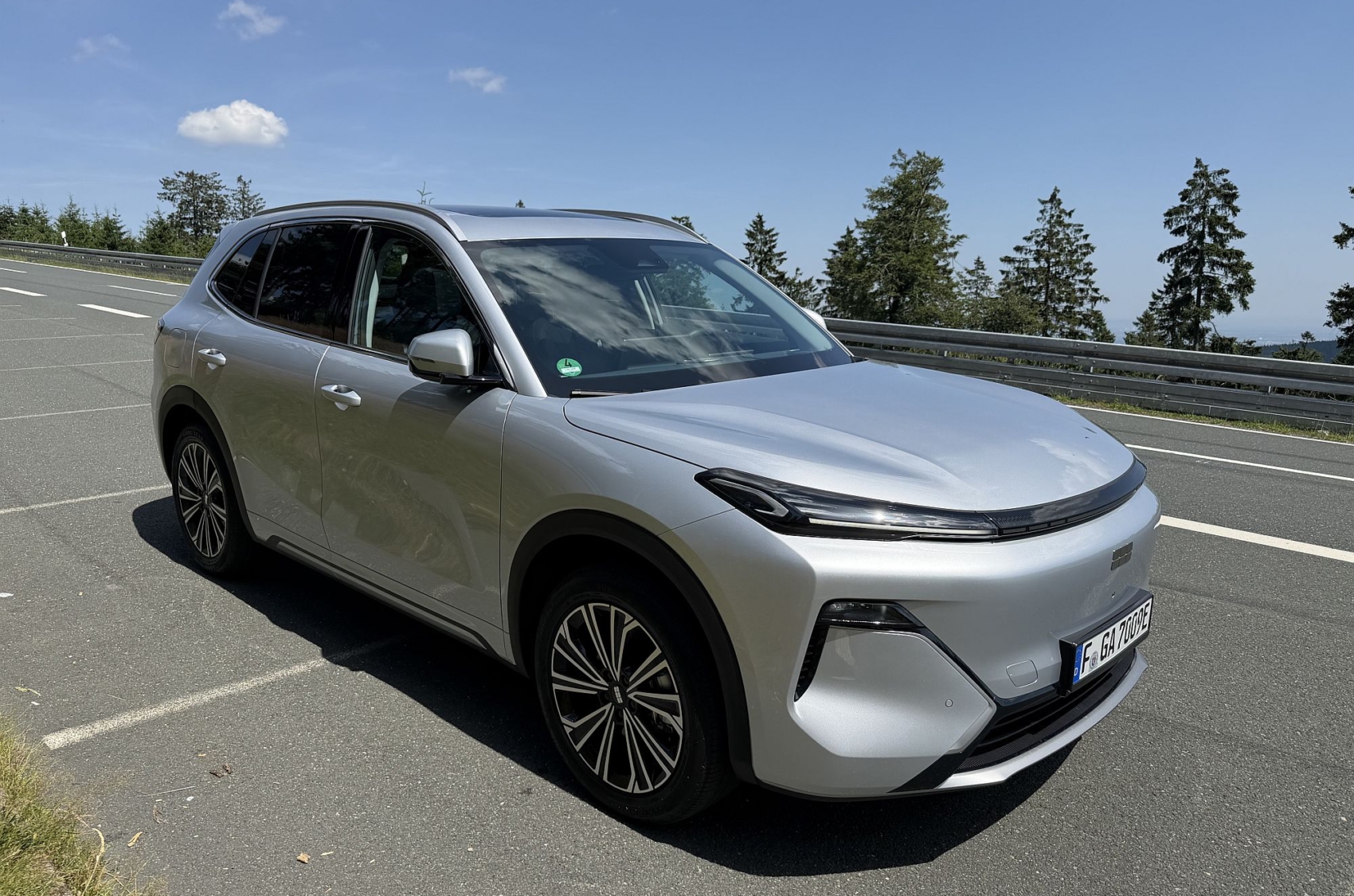 Geely E5