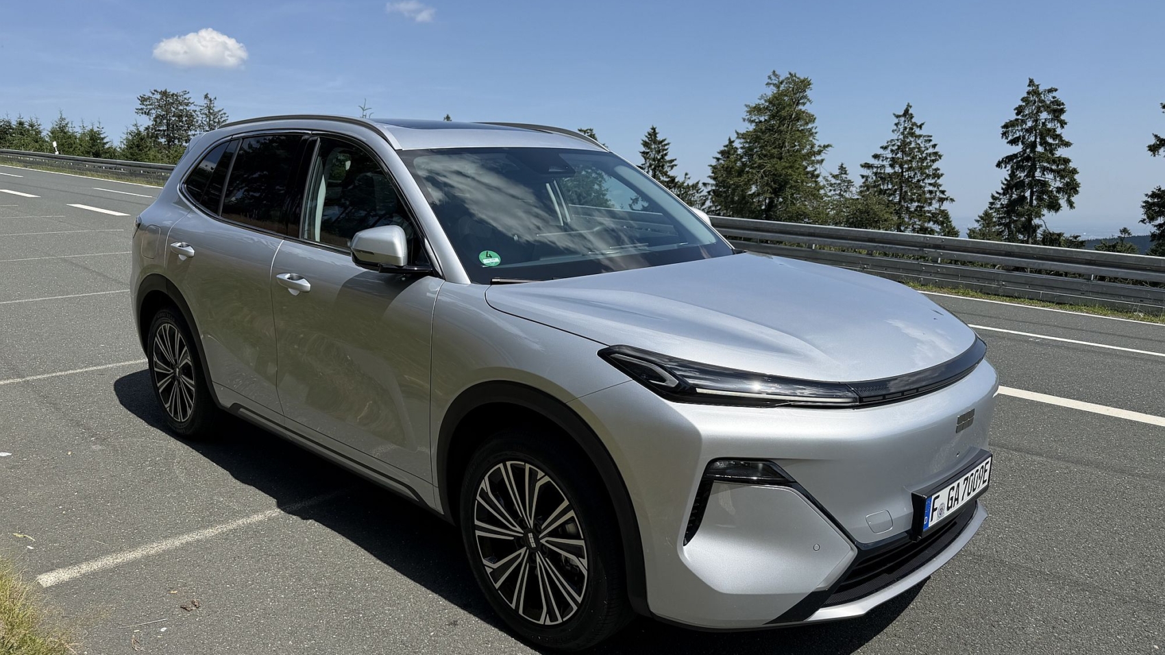 Geely E5