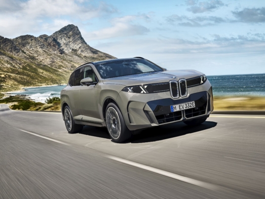 BMW iX5