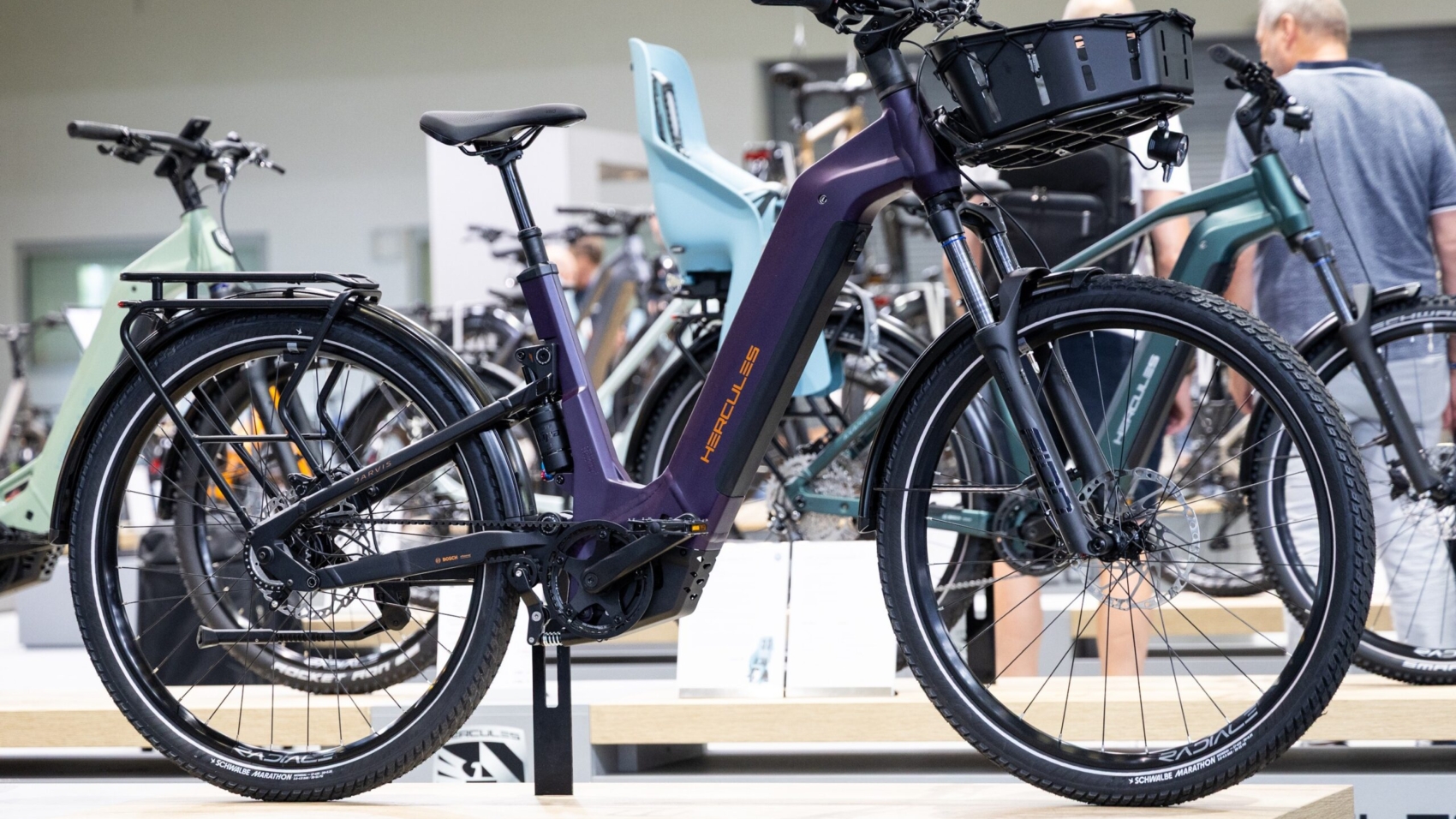 Hercules erweitert sein E-Bike-Angebot um das vollgefederte Jarvis 5. Foto: ZEG