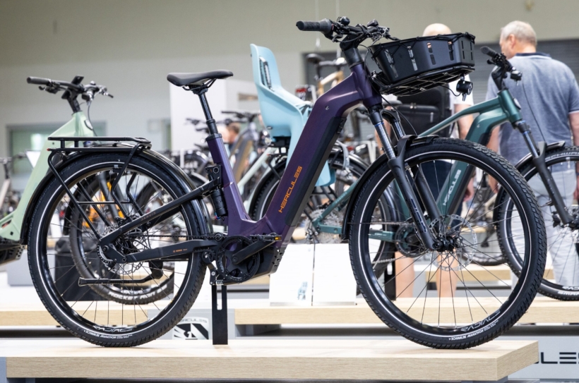 Hercules erweitert sein E-Bike-Angebot um das vollgefederte Jarvis 5. Foto: ZEG