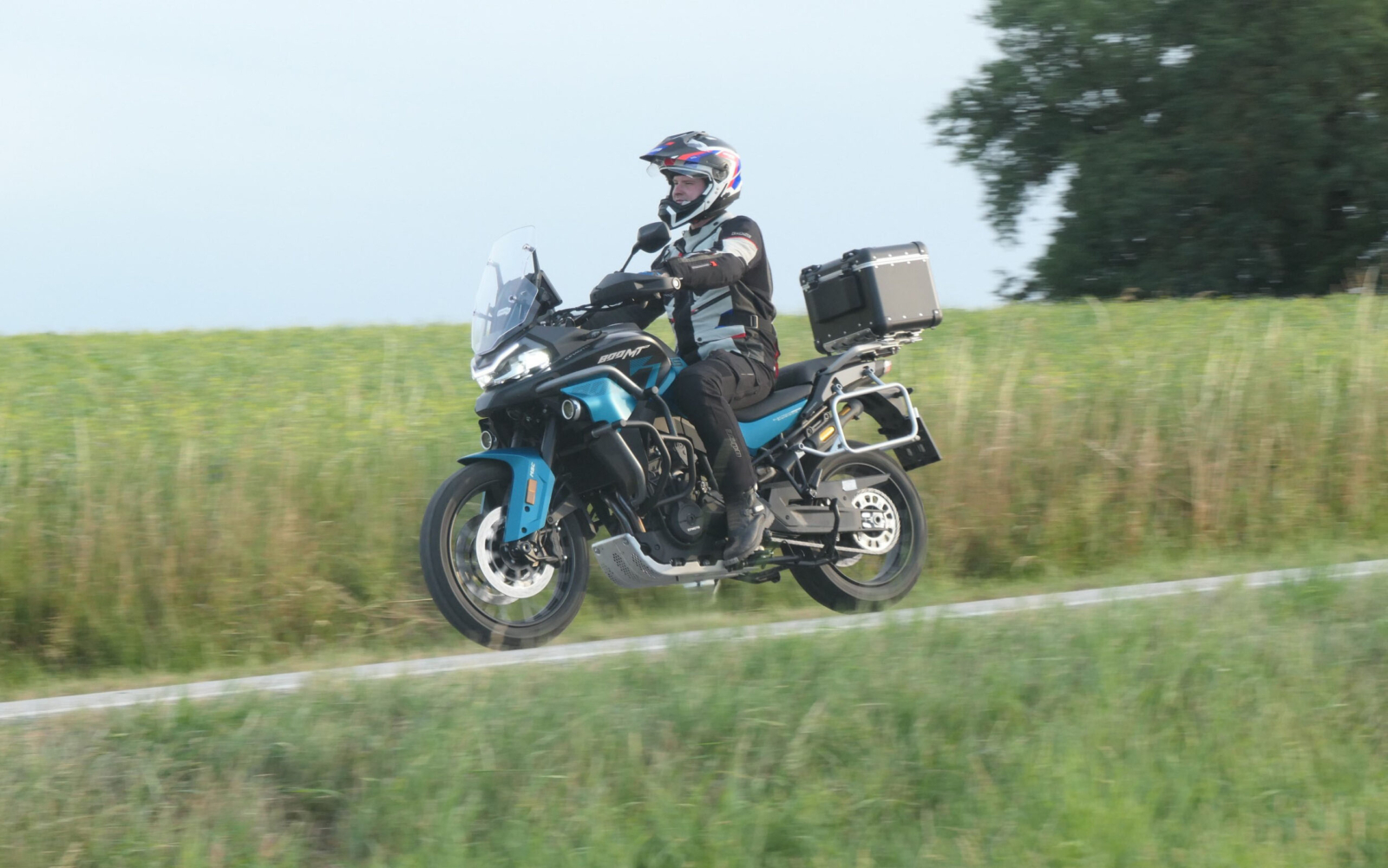 Pralle Ladung: CF Moto 800 MT-ES