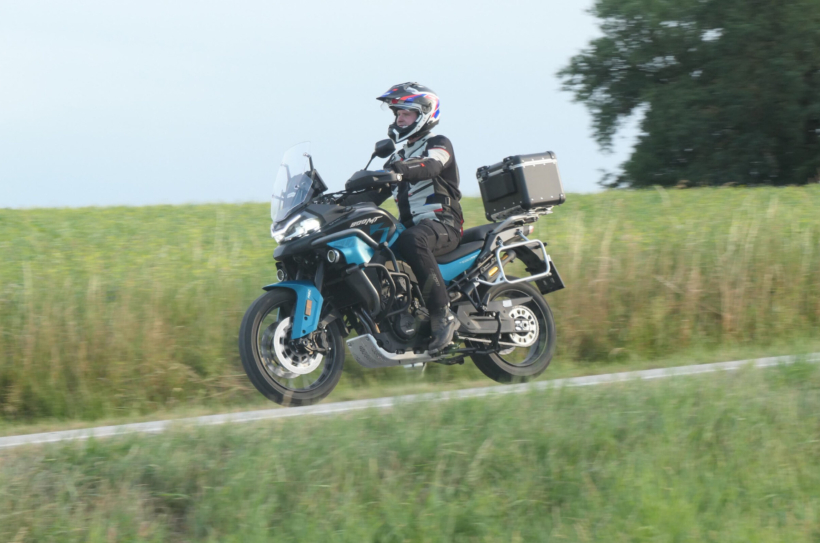 Nach wie vor verwendet CF Moto KTM-Triebwerke für eigene Modelle – wie es auch bei den verschiedenen Versionen der CF Moto 800 MT der Fall ist. Foto: SP-X/fbn