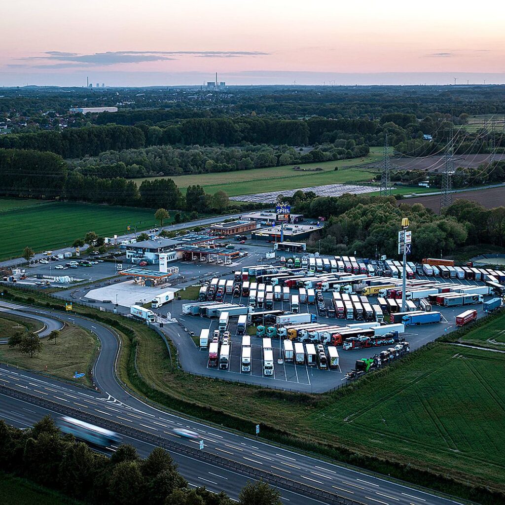 Engie Vianeo baut vier neue Lkw-Ladeparks