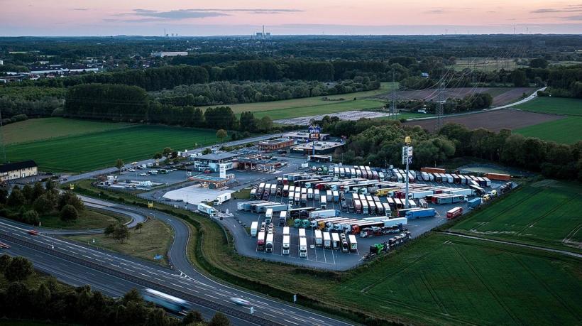 Lkw-Ladeparks