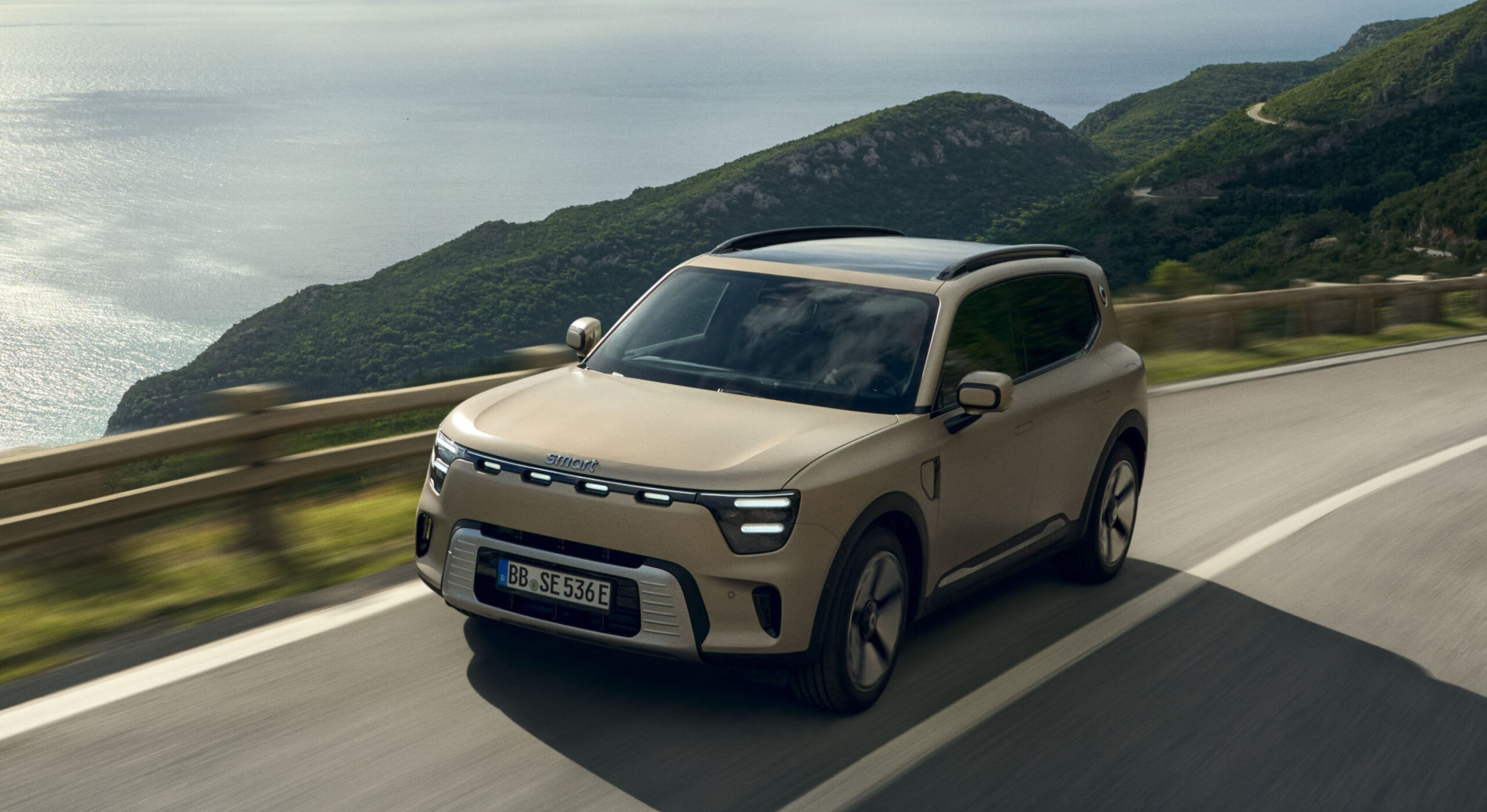 Technik von Geely hebt den neuen Smart #5 in den 800-Volt-Adel. Die Preise starten dank Aktionsprämie aktuell bei rund 47.000 Euro. Foto: Smart