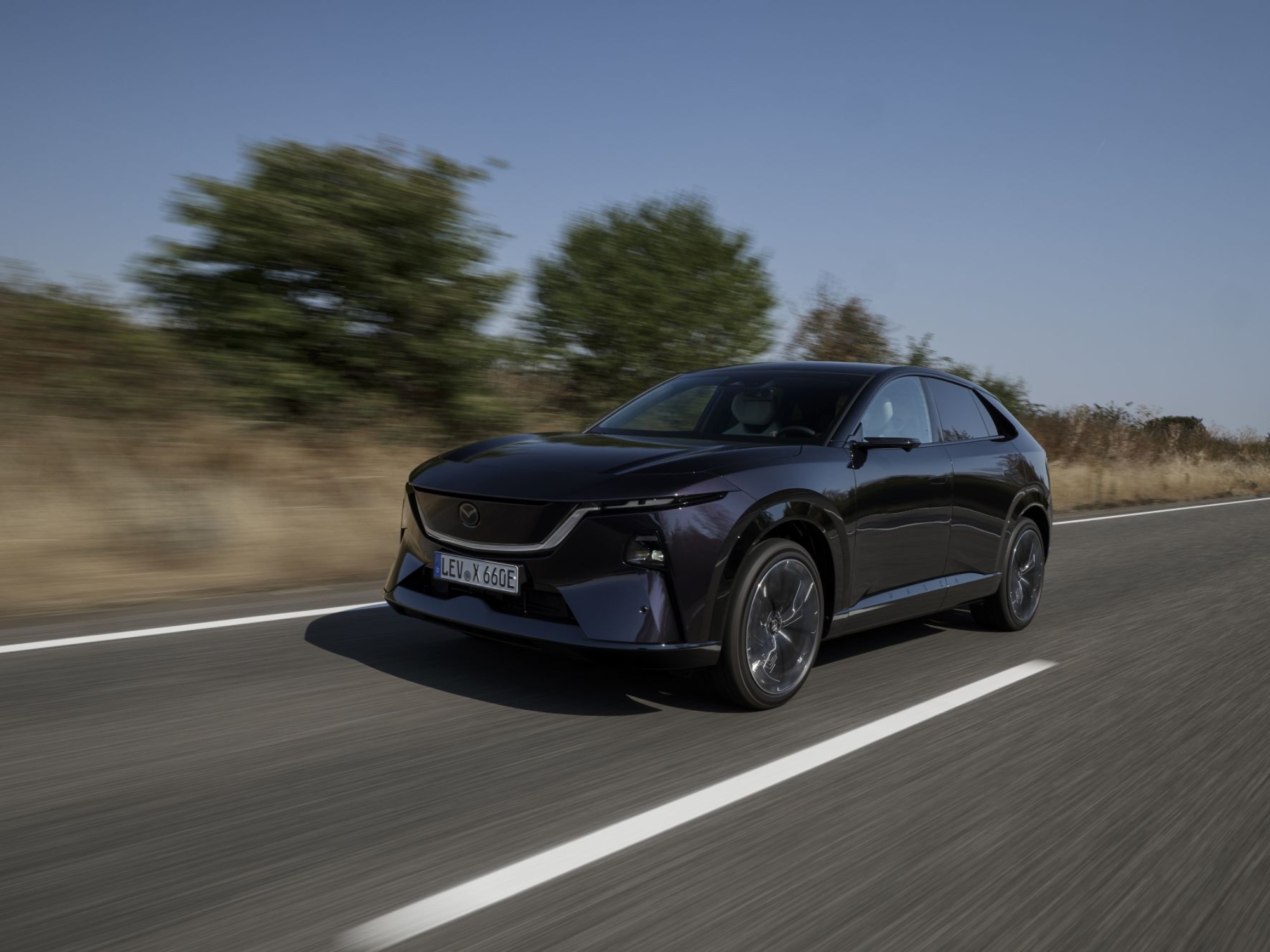Mazda CX-6e