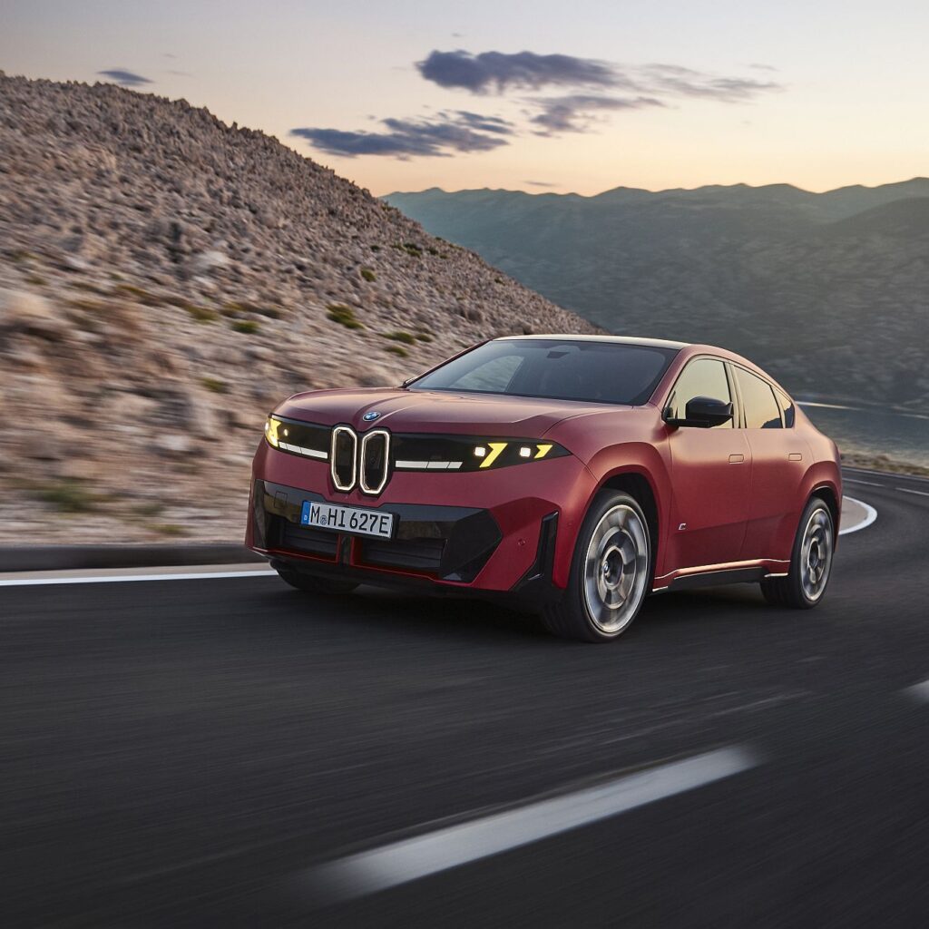 BMW iX4: Die Neue Klasse wächst weiter