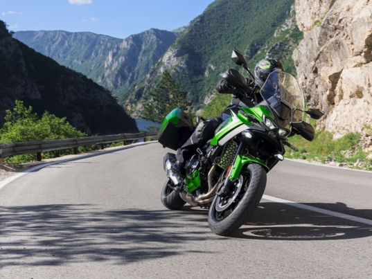 Kawasaki Versys 900