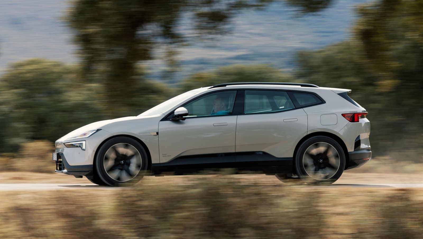 Polestar 4 SUV: Nach oben gestreckt